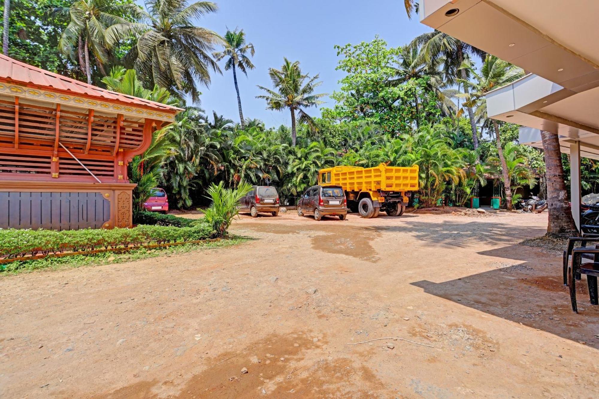 Super Collection O Pallava Rajadhani Thiruvananthapuram Esterno foto